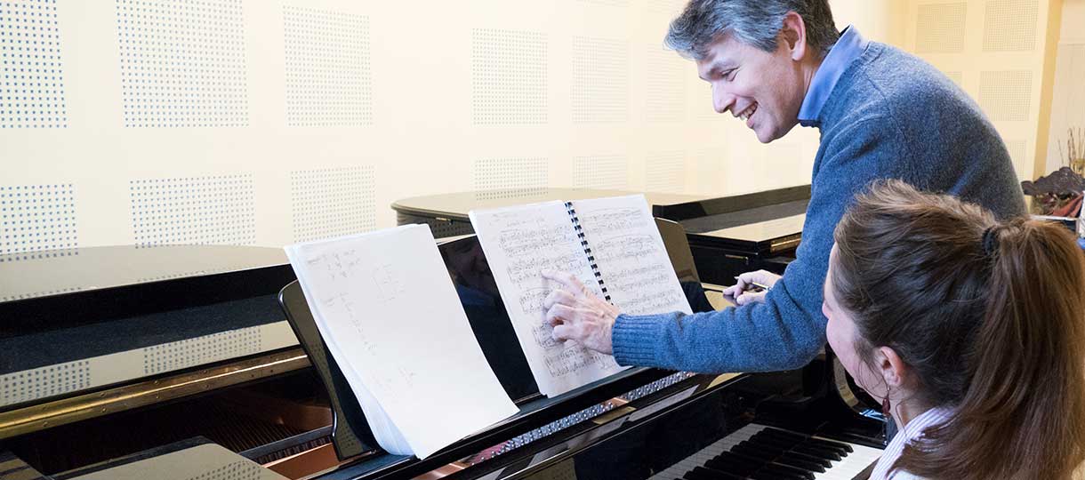 Corso triennale di perfezionamento in pianoforte tenuto da Pietro De Maria